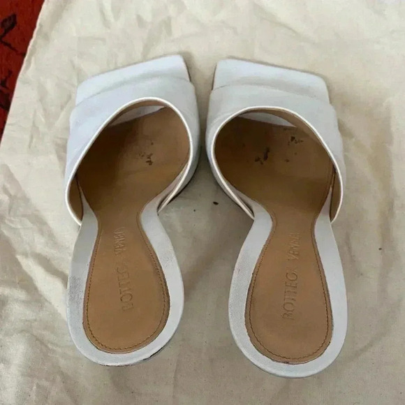 Bottega Veneta White Leather Square-Toe Heels – EU 37 / US 6.5 stretch mule shoe - Picture 4 of 11